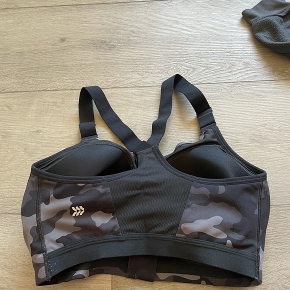 Zip up sports bra - Picture 2 of 2